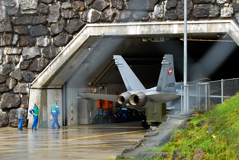 77_Meiringen_FA-18C Hornet.jpg